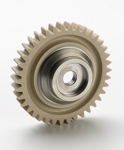 Automotive gear made with VICTREX™ PAEK polymer